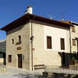 Villa Mercedes Etxea, Kripan